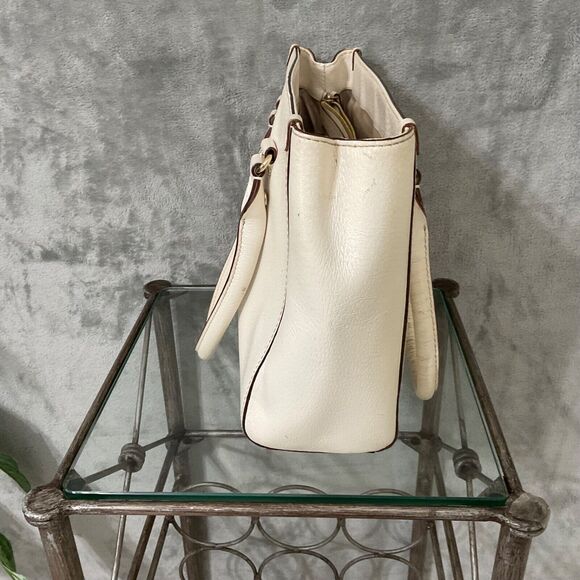 Kate Spade Leather Handbag/tote Ivory Triple compartment footed bag - Picture 7 of 16